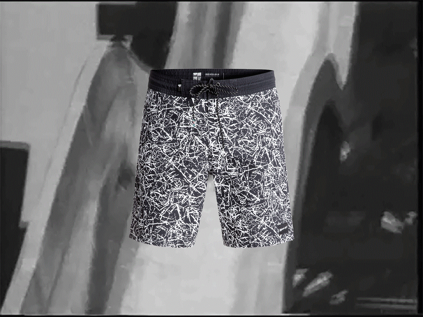 2. Quiksilver Scratch 1822 Beachshorts