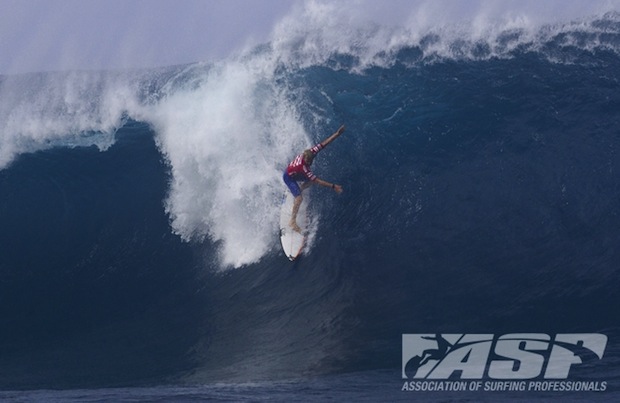 Ace Buchan, with a combined heat total of 17.10 (the highest of round two) easily beat Gabe Kling. Photo: ASP/Robertson