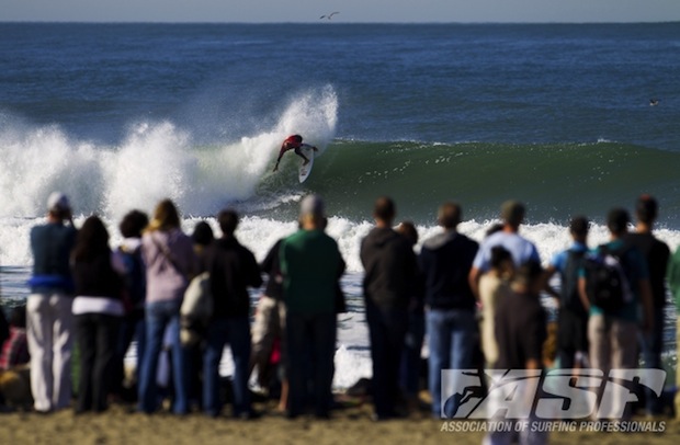 Kelly Slater beat Kai Otton and Dean Brady. One more heat win and it's title number 11 in the bag. Photo: ASP/Kirstin