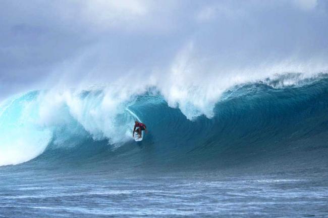Kelly Slater Cloudbreak 2015