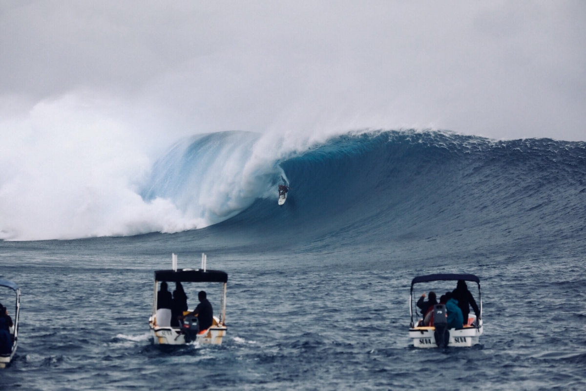 ScaleWidthWyIxMjAwIl0 Kelly Slater Cloudbreak