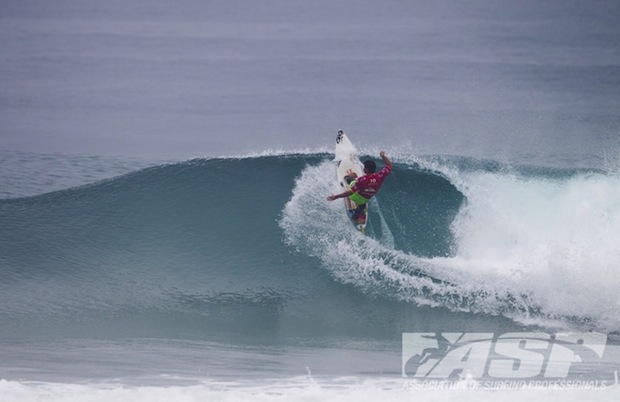 Michel Bourez faced off against Taylor Knox again in the semis, but this time came off worse. Photo: ASP/Kirstin