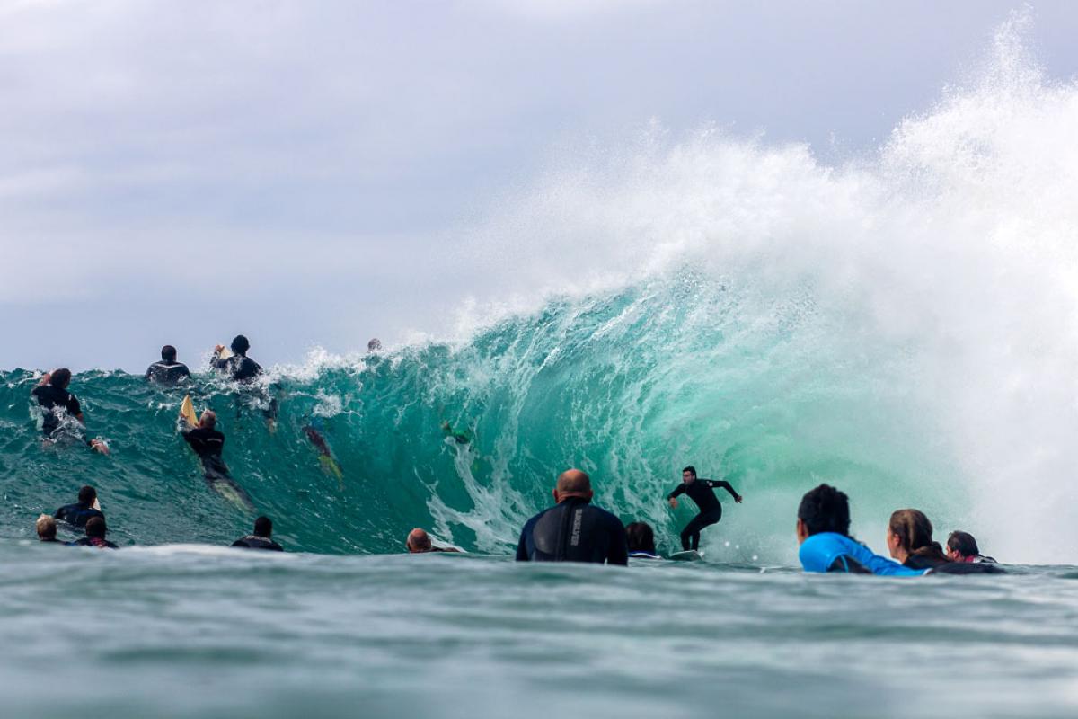 snapper rocks crowd 