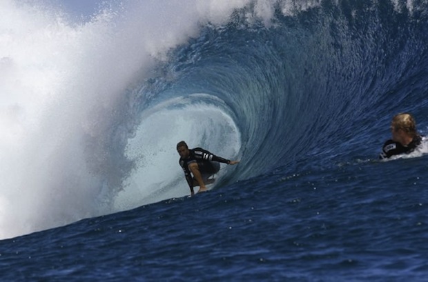 Josh Kerr fell to Jules Wilson, but finished in front of Adriano De Souza. Did y'know the aerial wizard is goddamn handy in the barrel?